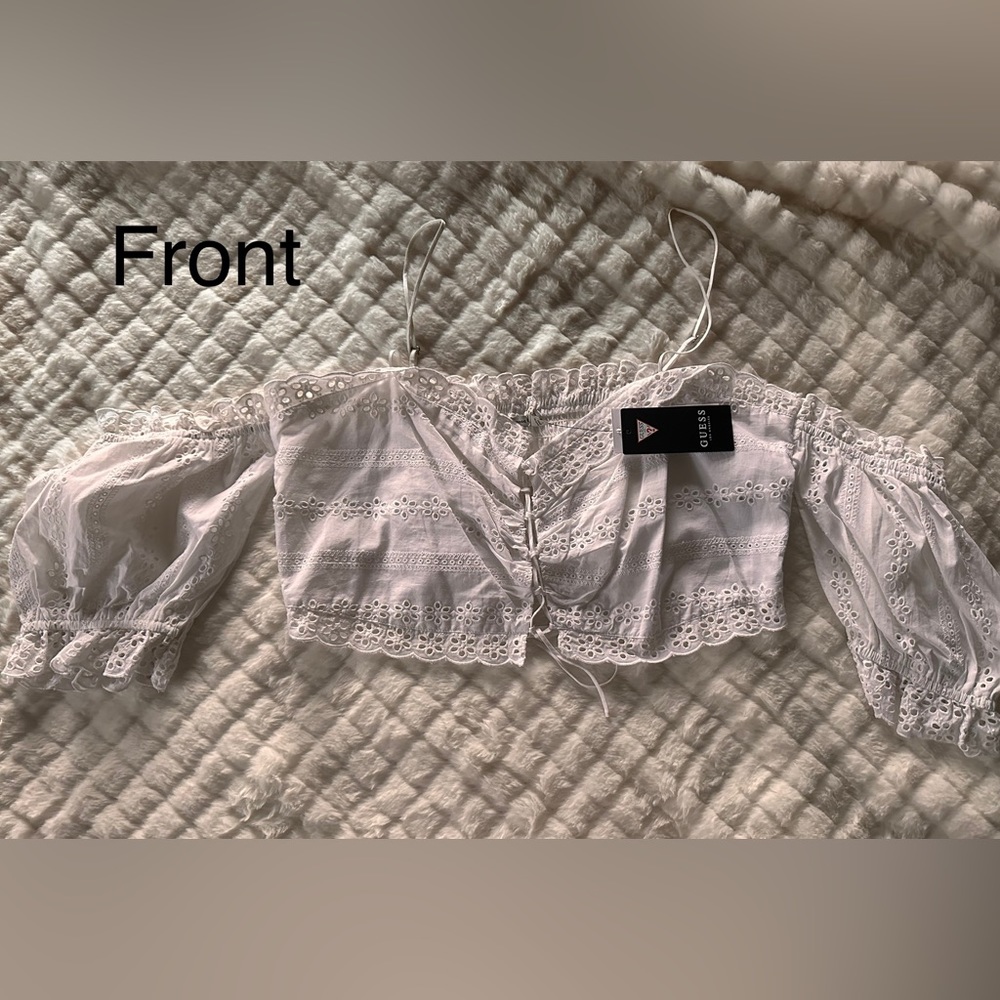 🚨PRICE DROP! Cute GUESS Short Crop top, w/ adjustable spaghetti straps! NWT